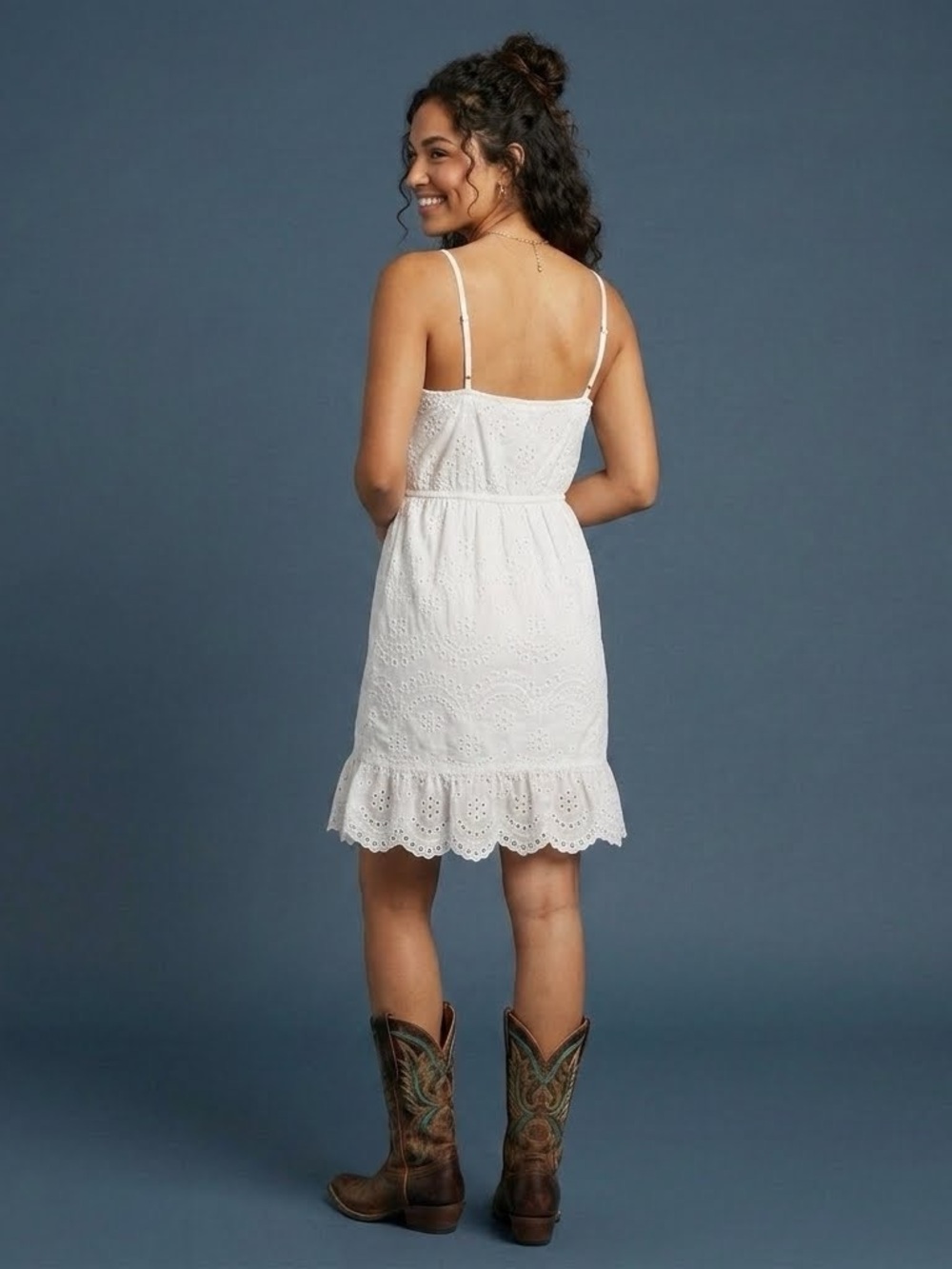 Japna White Eyelet Cotton Sundress Size Medium EUC